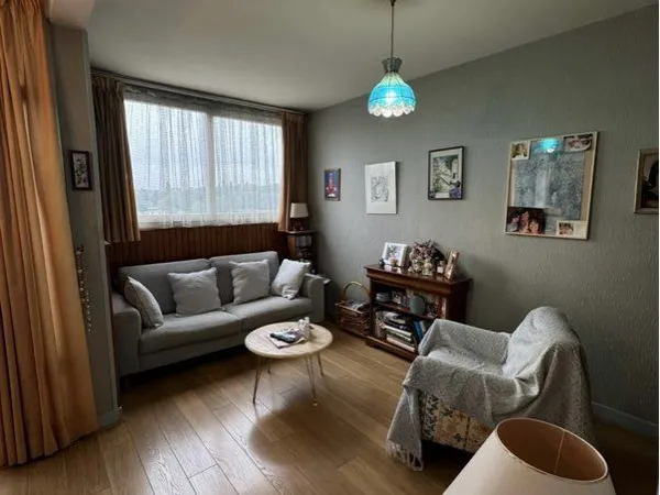 Appartement 2/3 pièces vue dégagée proche gare 