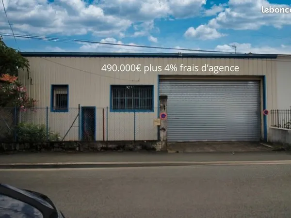 Local industriel 435 m² 