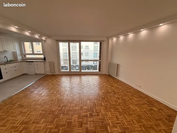 Appartement à louer - Versailles Chantiers 65m2 