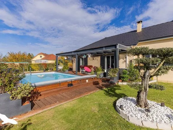 Contemporaine de 5 pièces principales 