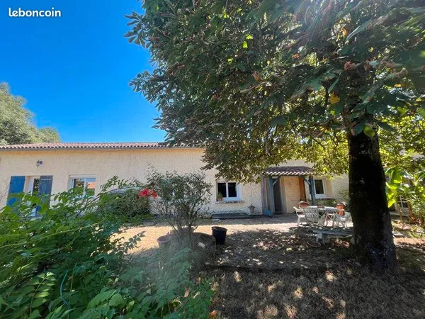 Maison 7 pièces 215 m² 