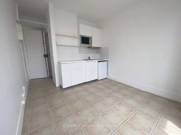 Appartement 1 pièce 13 m² 