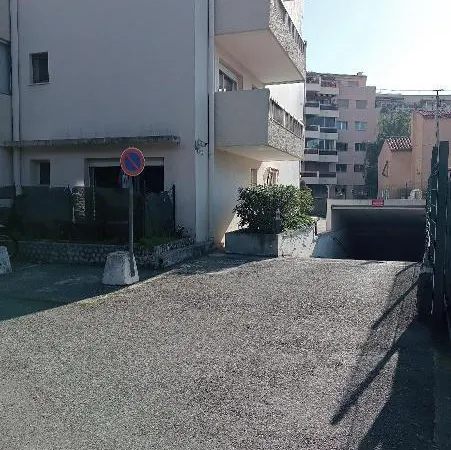 Parking - Garage Location Antibes   95€