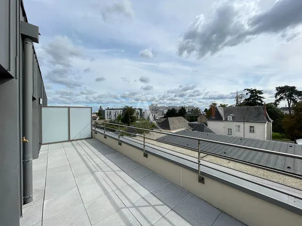 4 Pièces 91,70 + Terrasse + Parking 