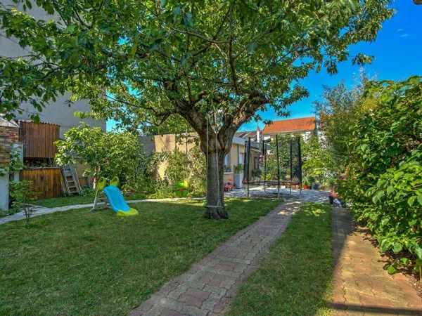 Maison 6 pièces 148 m² 