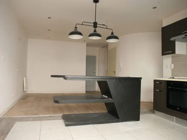 Appartement T3 Terasse 70m² Noailles / Dugommier 