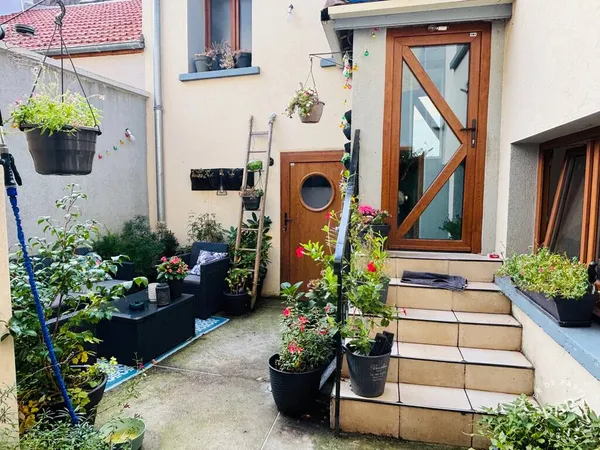 Maison 5 pièces 77 m² 