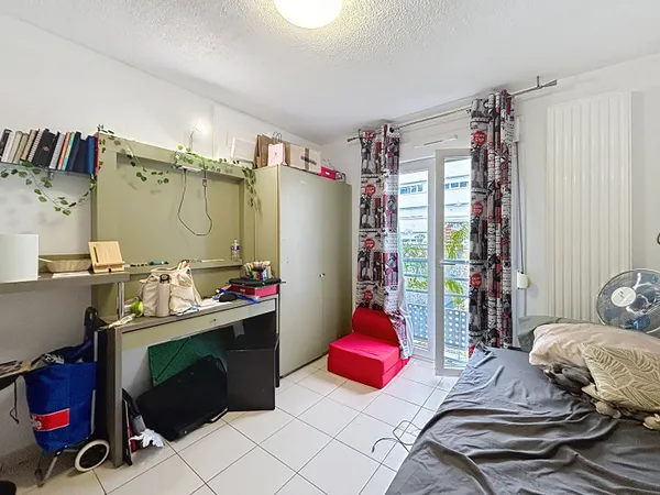 Studio 1 pièce 19 m² 
