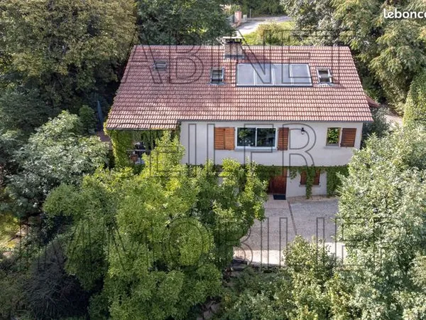 Maison 7 pièces 153 m² 