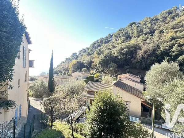 Appartement 3 pièces 74 m² 