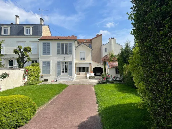 Maison 8 pièces 175 m² 