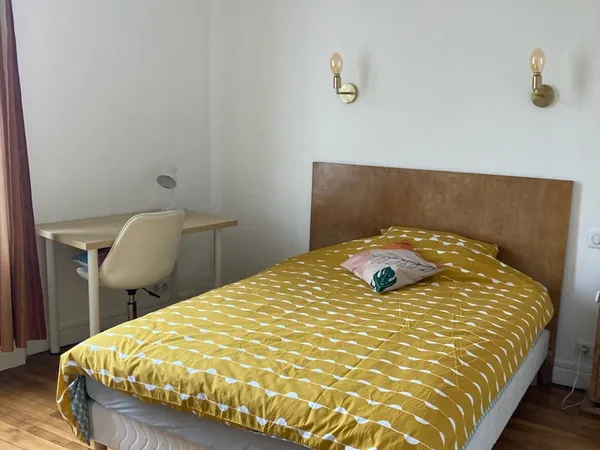 Loue pour étudiant chambre spacieuse 16m à rueil 