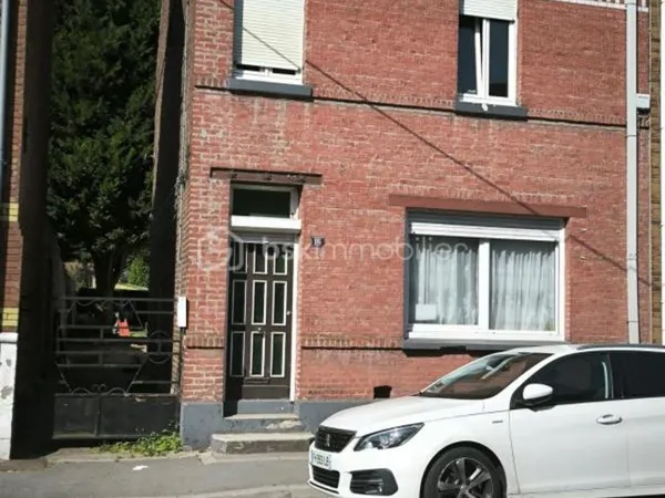 Maison semi mitoynne 