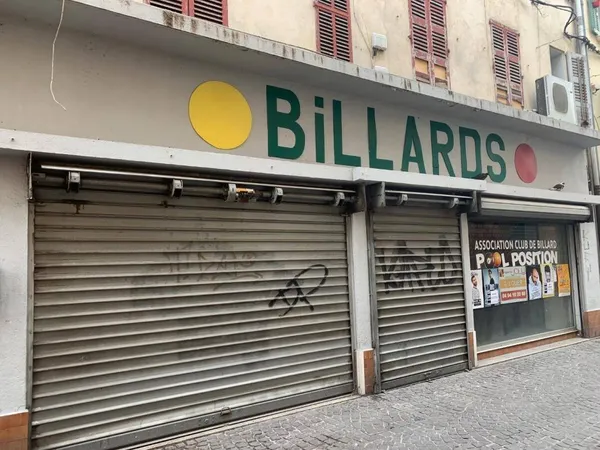 Local commercial 188 m² 