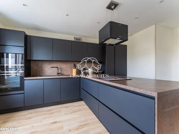 Maison 6 pièces 170 m² 