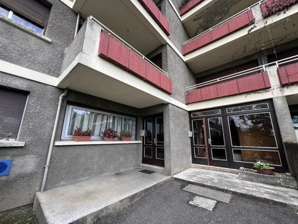 Appartement en résidence 3 pièces 74 m² 