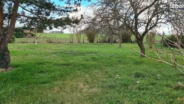 Terrain 429 m² Athee Sur Cher 