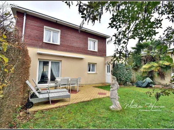 Maison 6 pièces 105 m² 