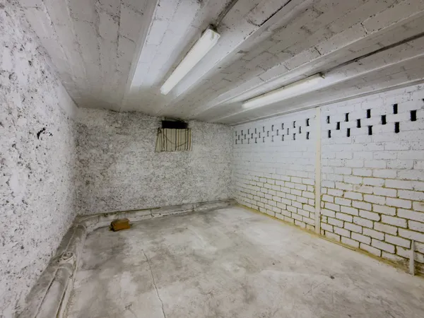 Vente grande cave de 17m² 