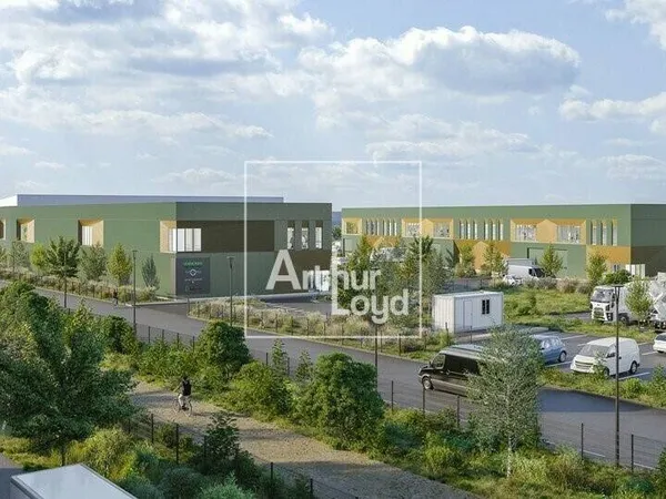 Local d'activité 2711 m² 