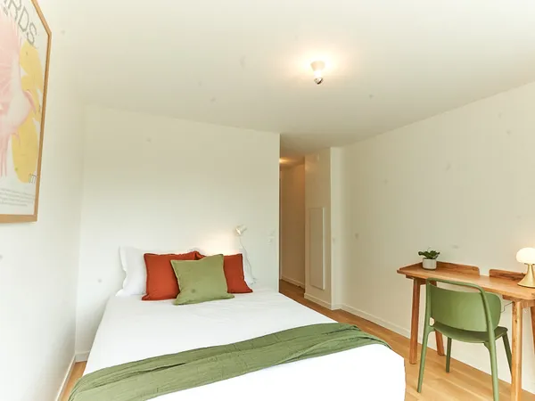 Loue studio 25m² dans maison 