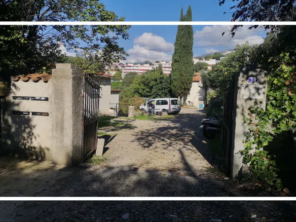 LOT 2X PARKINGS EXTERIEURS : CHATEAU FOLIE 