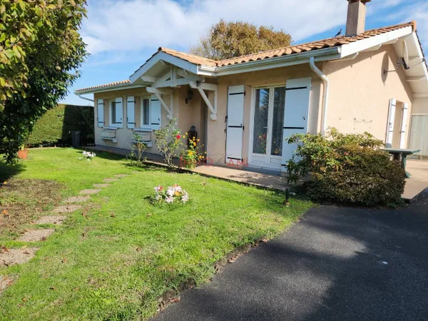 Maison de plain-pied 4 pièces 102 m² 