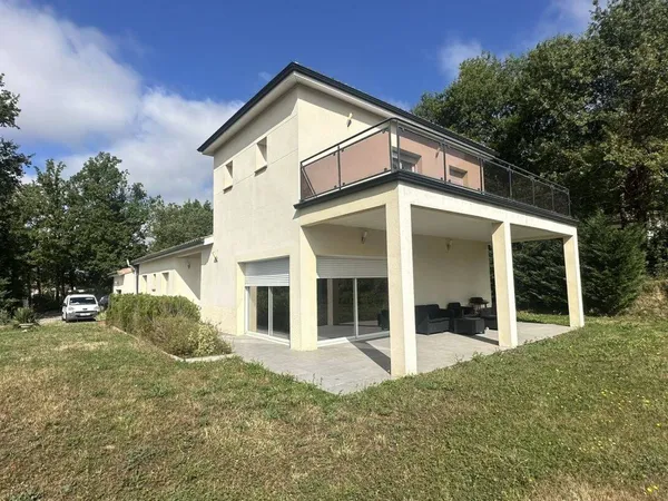 Maison 5 pièces 167 m² 