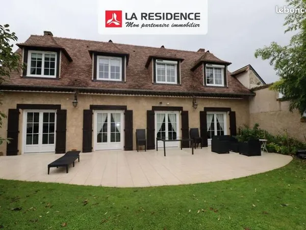 Maison 7 pièces 183 m² 