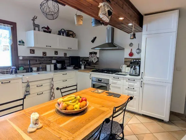 Appartement 3 pièces 77 m² 