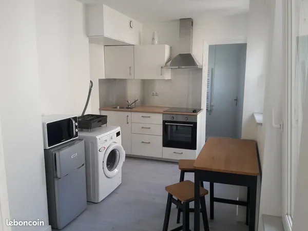 APPARTEMENT T2 Meublé proche centre-ville 