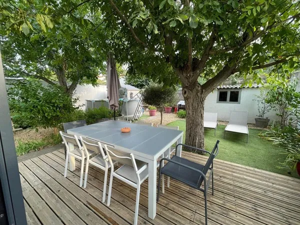 Villa R+1 100M² ENTIEREMENT RENOVEE 4 CHAMBRES SUR TERRAIN ARBORE 