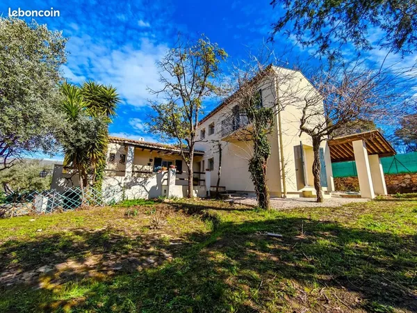 Maison 5 pièces 143 m² 
