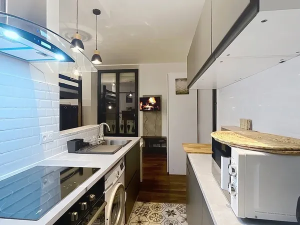 Studio 1 pièce 28 m² 