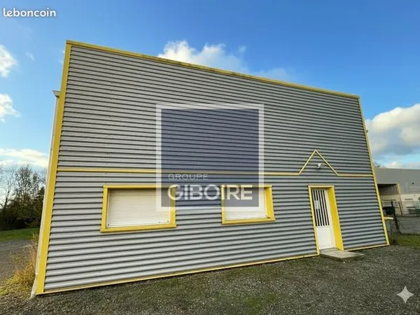 Bureau 72 m² 