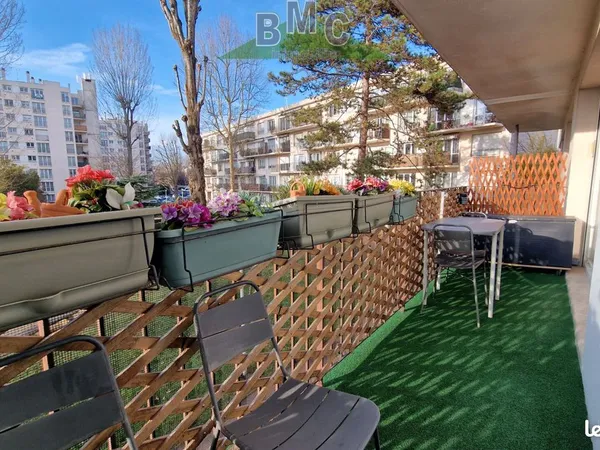 Appartement 4 pièces 77 m² 