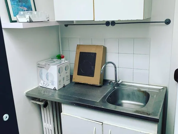 Studio 1 pièce 9 m² 