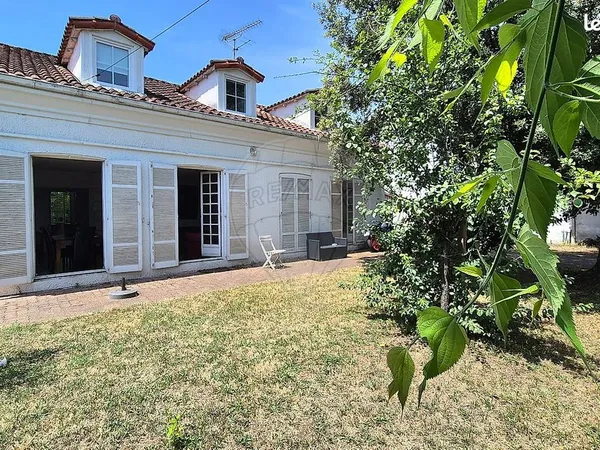 Maison 7 pièces 180 m² 