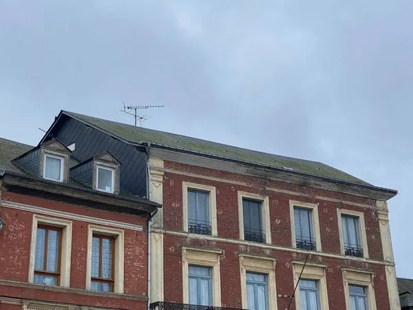 Appartement 1 pièce 98 m² 