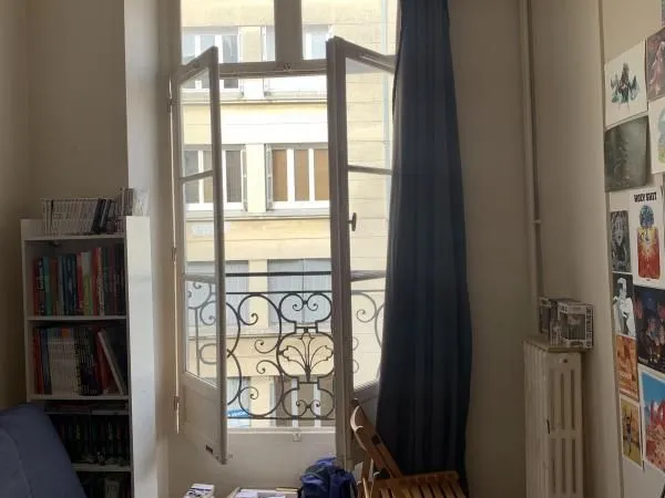 Studio 1 pièce 14 m² 