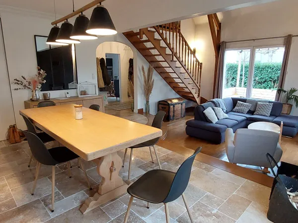 Maison 5 pièces 160 m² 