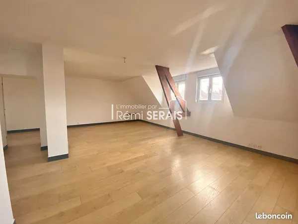 Appartement 1 pièce 53 m² 