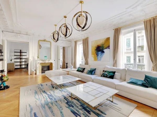 Appartement 5 pièces 210 m² 