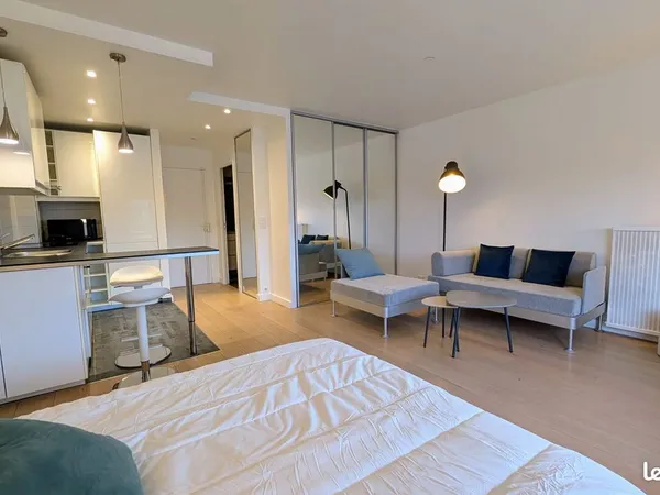 Appartement rénové à louer 