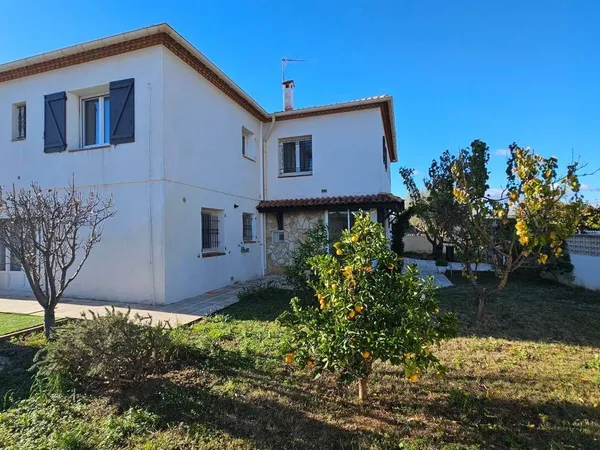 Maison 9 pièces 220 m² 