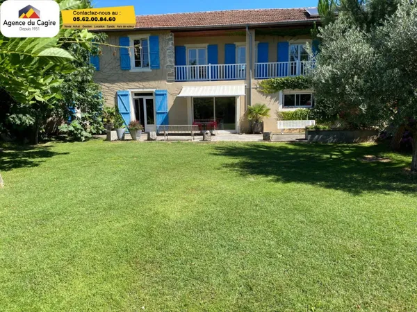 Maison 5 pièces 1978 m² 