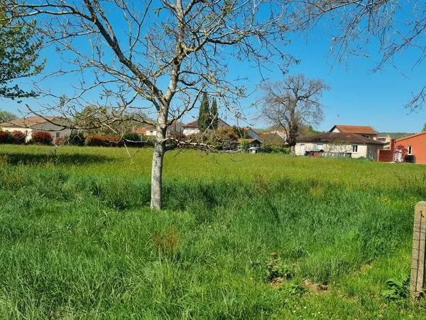 Terrain 2747 m² Saint-Juéry 