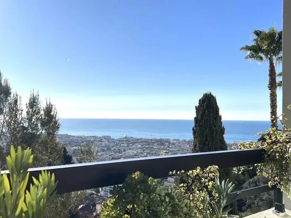 Magnifique 2/3 Pièces refait à neuf - vue mer - garage 