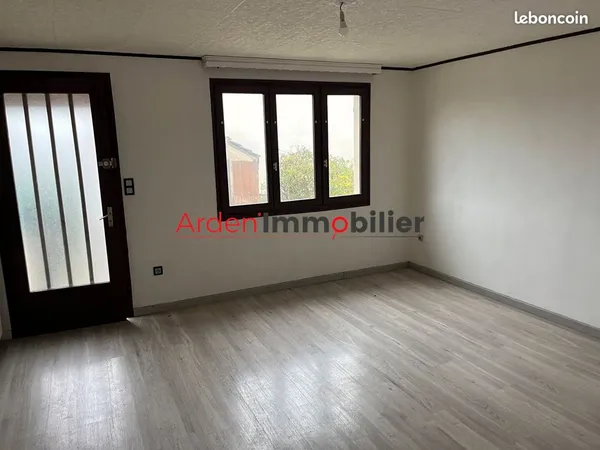 Maison 2 pièces 67 m² 