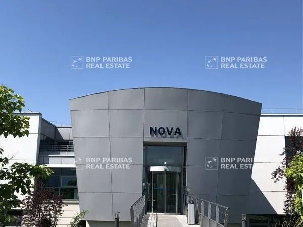 Bureaux 781 m² 